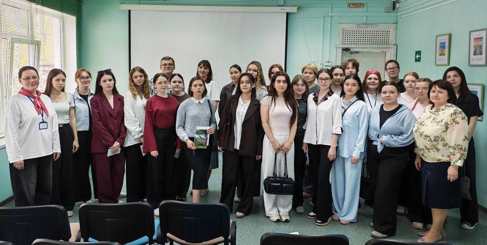 Центральная детская библиотека. Встреча с Виктором Гавриловым