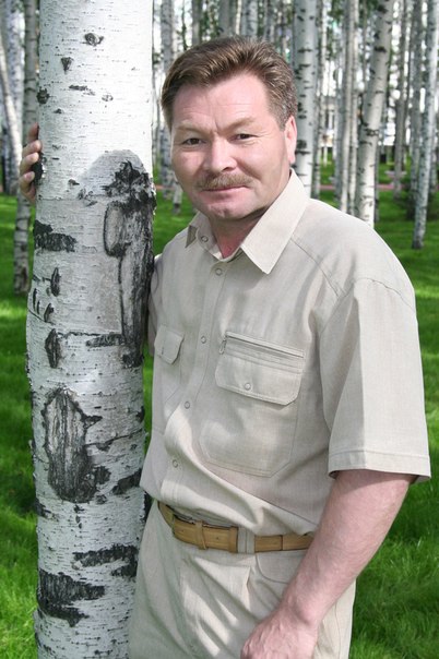 Владимир Енов